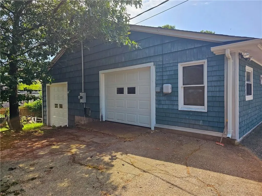 2196 Post Road South Kingstown RI 02879