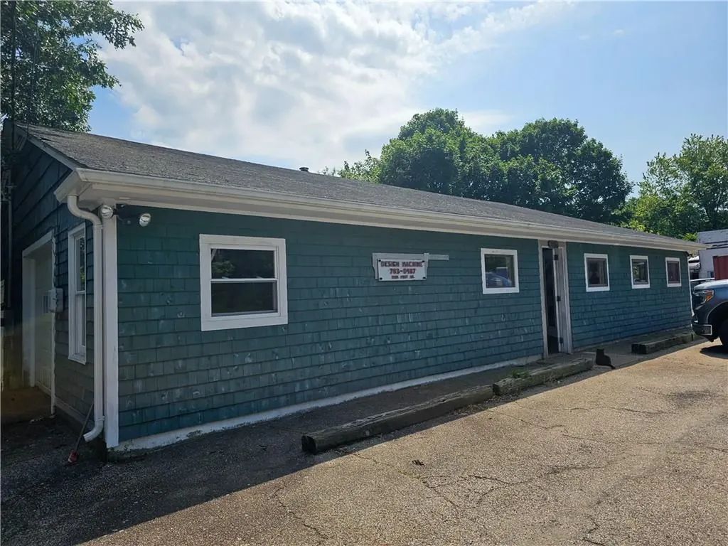 2196 Post Road South Kingstown RI 02879