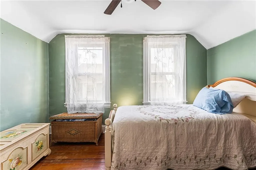 95 Ivy Street East Providence RI 02914
