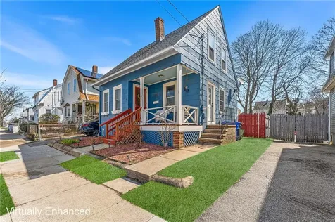 95 Ivy Street East Providence RI 02914