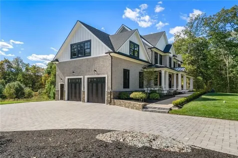 9 Wedge Way Rehoboth MA 02769