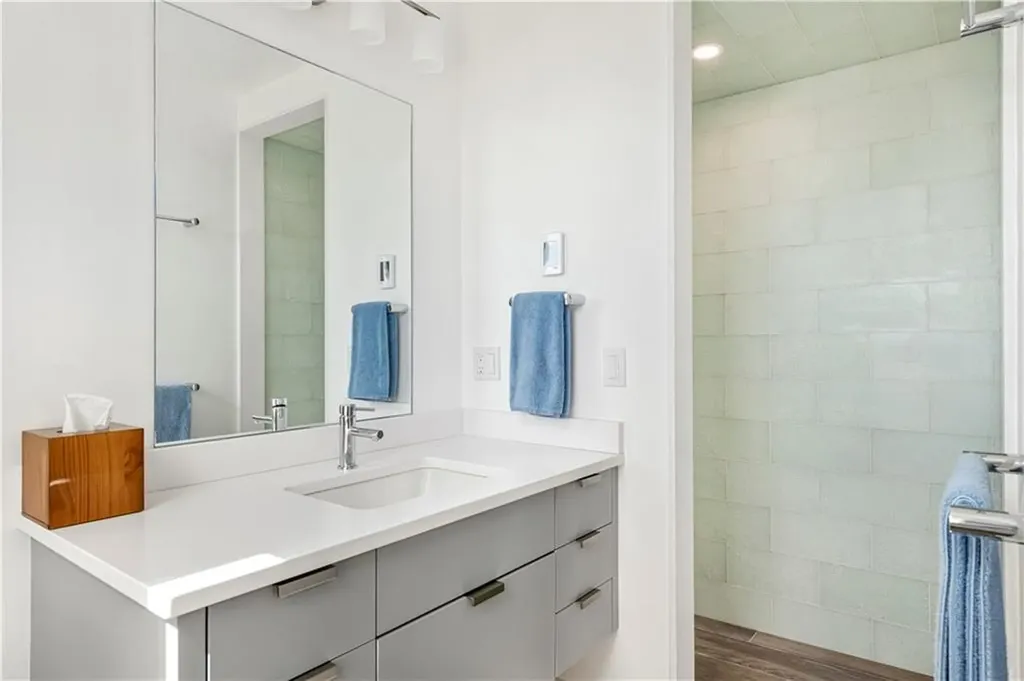 592 Tuckerman Avenue Middletown RI 02842
