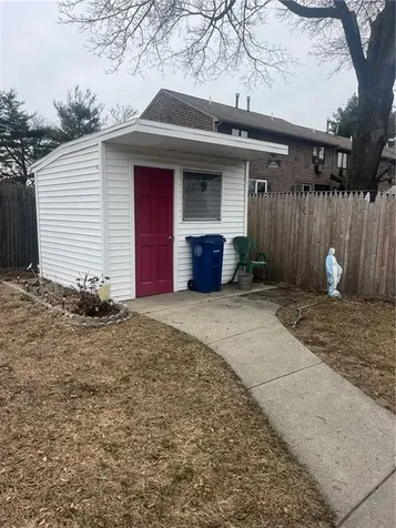 33 Van Buren Street Warwick RI 02888