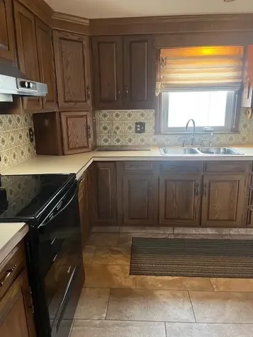 33 Van Buren Street Warwick RI 02888