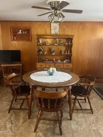 33 Van Buren Street Warwick RI 02888