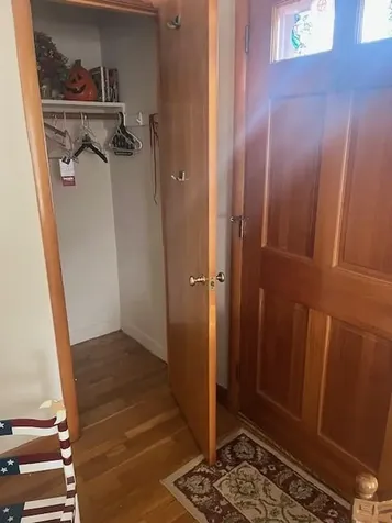 33 Van Buren Street Warwick RI 02888