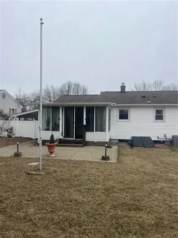 33 Van Buren Street Warwick RI 02888