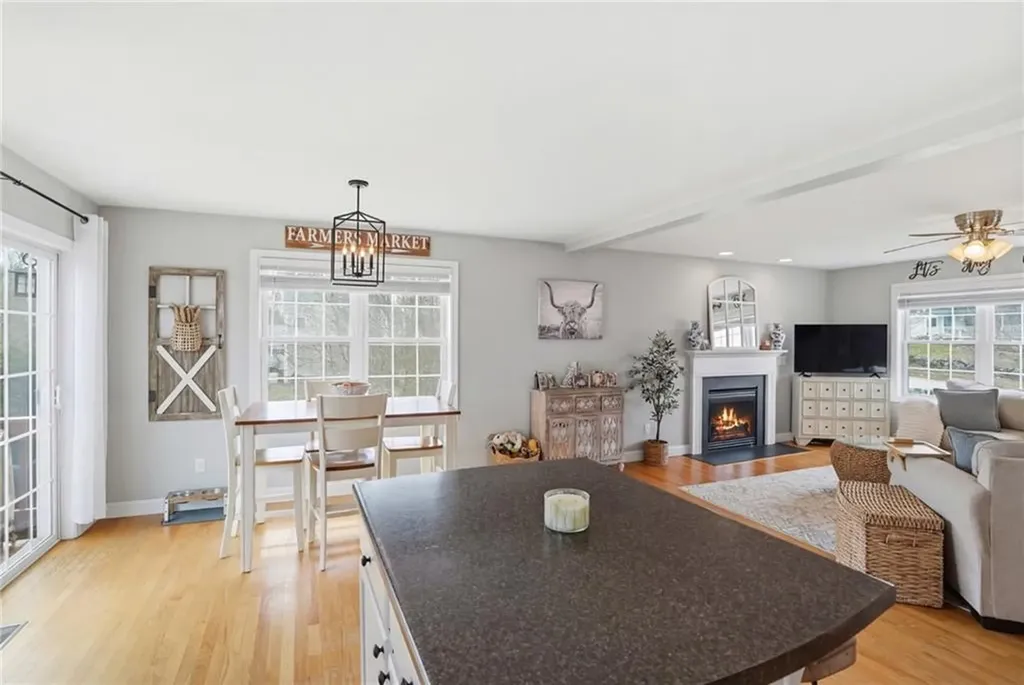 19 Fieldstone Way Westerly RI 02891
