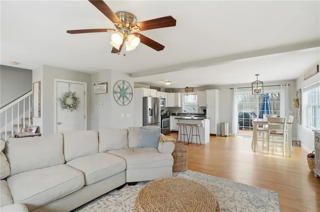 19 Fieldstone Way Westerly RI 02891