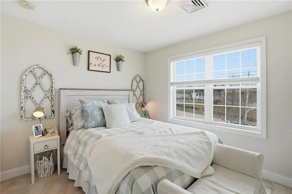 19 Fieldstone Way Westerly RI 02891