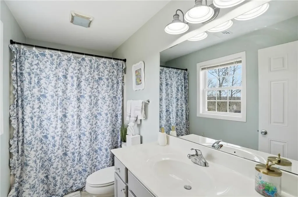 19 Fieldstone Way Westerly RI 02891