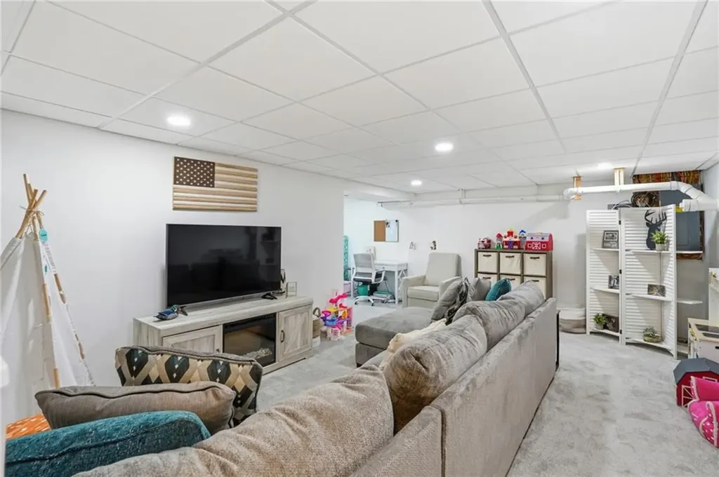 19 Fieldstone Way Westerly RI 02891