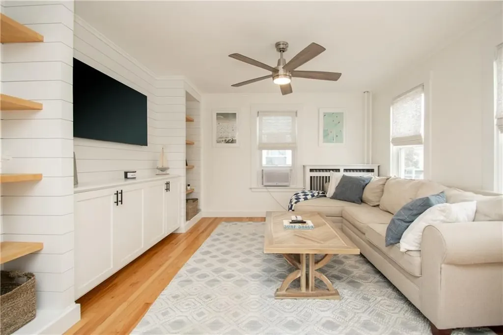 33 Slocum Street Newport RI 02840