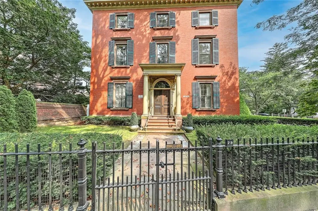 79 Prospect Street Providence RI 02906