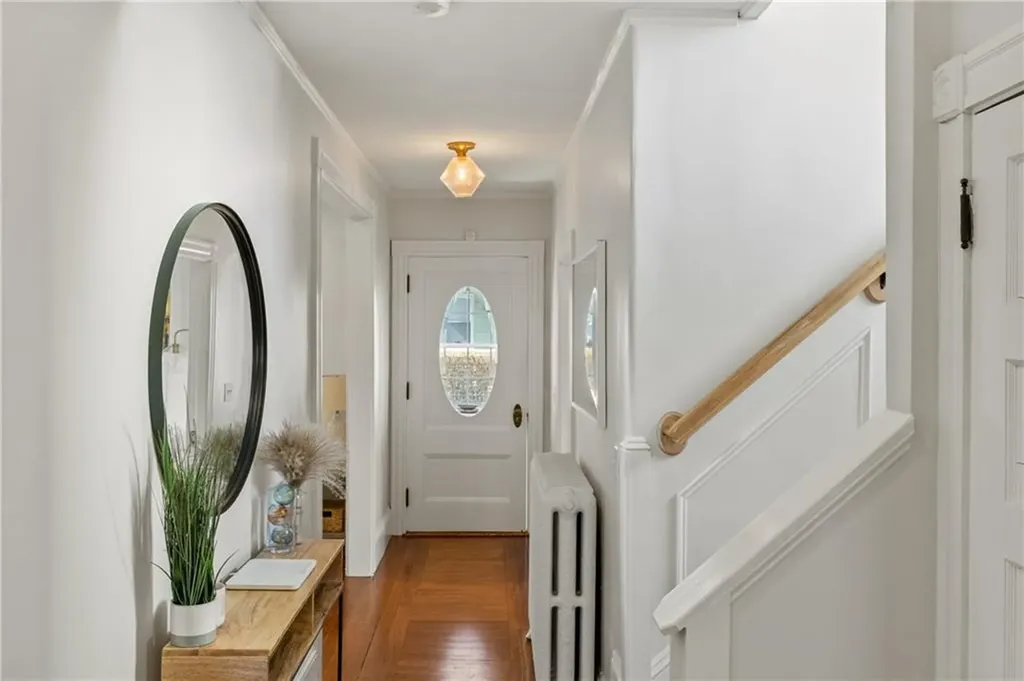 35 Hall Avenue Newport RI 02840