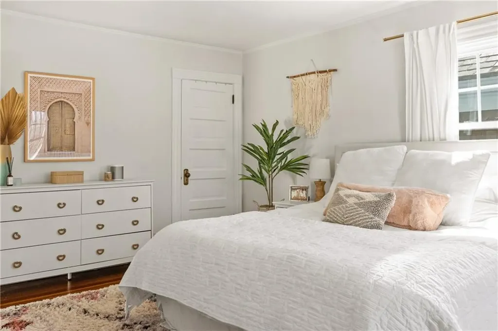 35 Hall Avenue Newport RI 02840