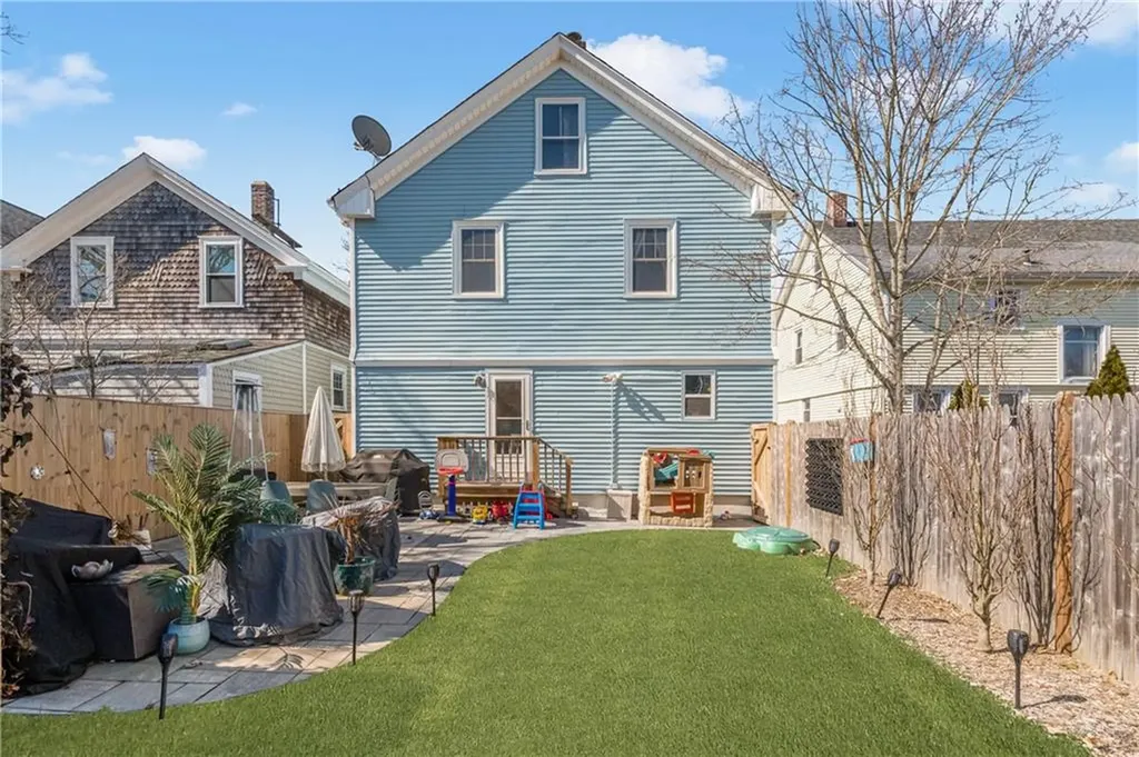 35 Hall Avenue Newport RI 02840