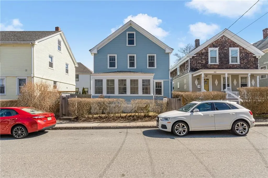 35 Hall Avenue Newport RI 02840