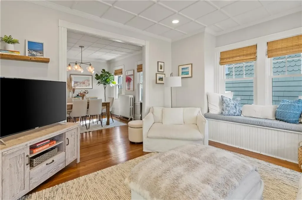 35 Hall Avenue Newport RI 02840