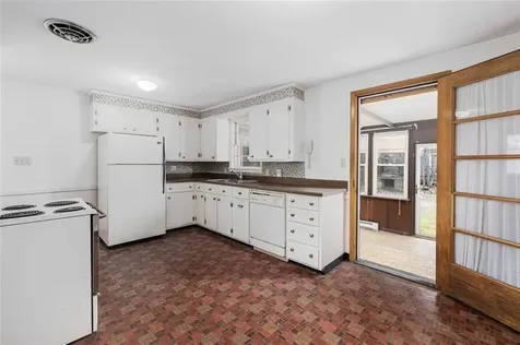 16 Vista Drive Lincoln RI 02865