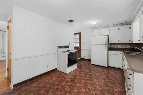 16 Vista Drive Lincoln RI 02865