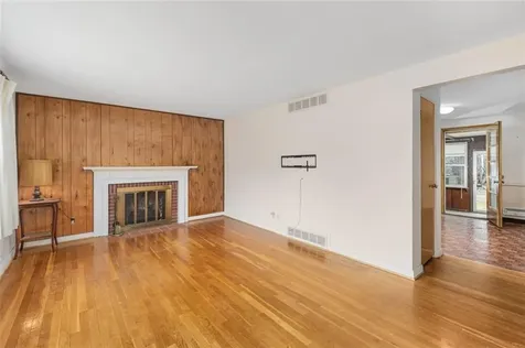 16 Vista Drive Lincoln RI 02865