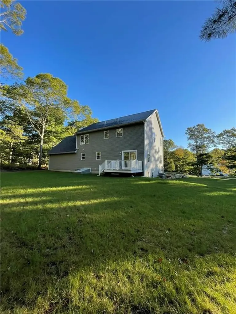 23 Doe Circle Charlestown RI 02813