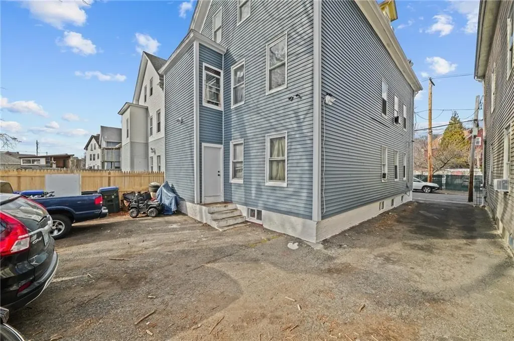 148 Superior Street Providence RI 02909