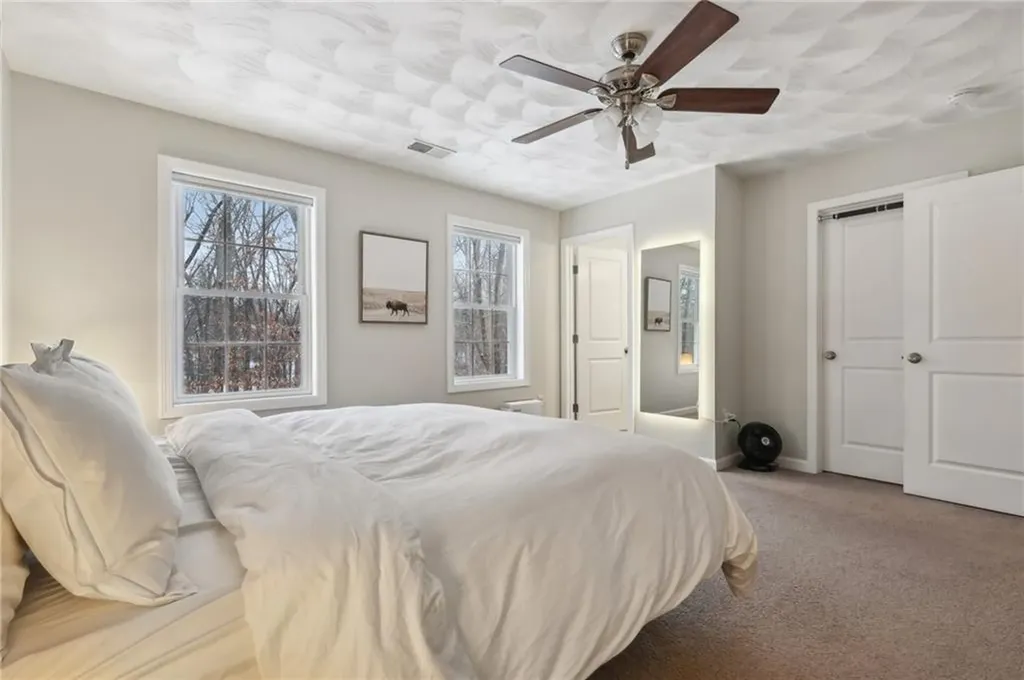 27 Rockcrest Lane Johnston RI 02919