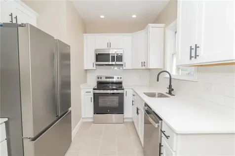 61 Leah Street Providence RI 02908