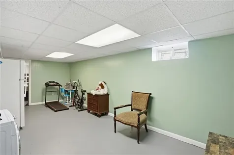 62 Hillcrest Avenue Pawtucket RI 02860