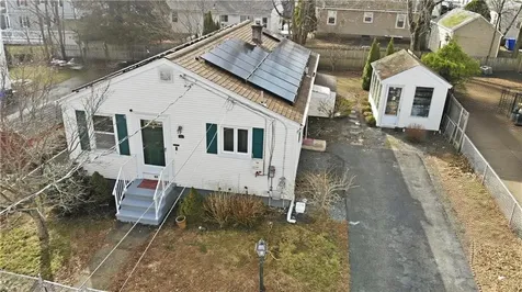 62 Hillcrest Avenue Pawtucket RI 02860
