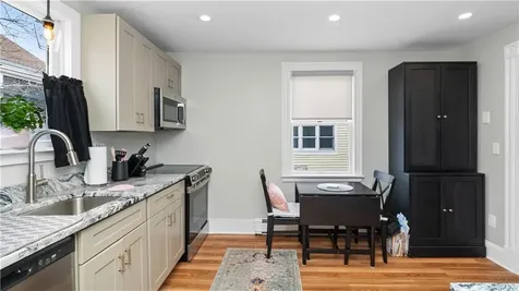 629 Thames Street Newport RI 02840