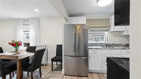 629 Thames Street Newport RI 02840