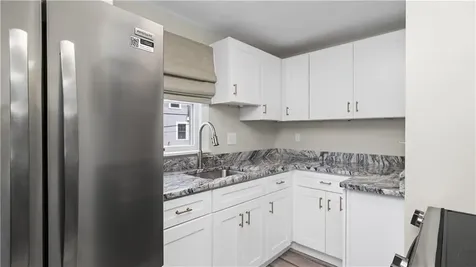 629 Thames Street Newport RI 02840