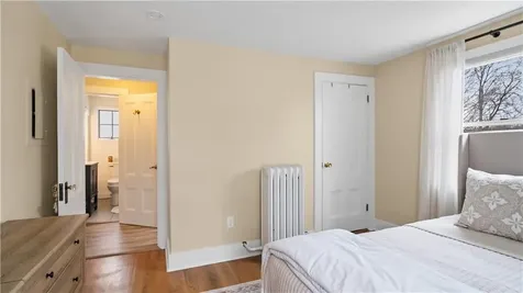 629 Thames Street Newport RI 02840