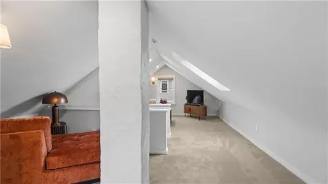 629 Thames Street Newport RI 02840