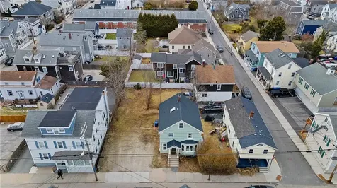 629 Thames Street Newport RI 02840
