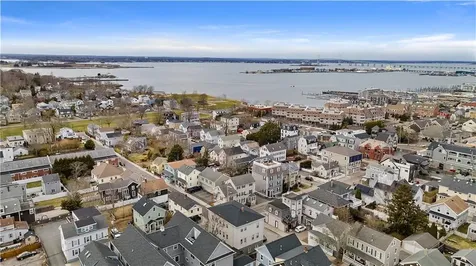 629 Thames Street Newport RI 02840