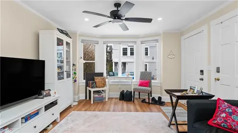 629 Thames Street Newport RI 02840