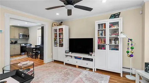 629 Thames Street Newport RI 02840