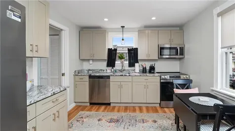 629 Thames Street Newport RI 02840