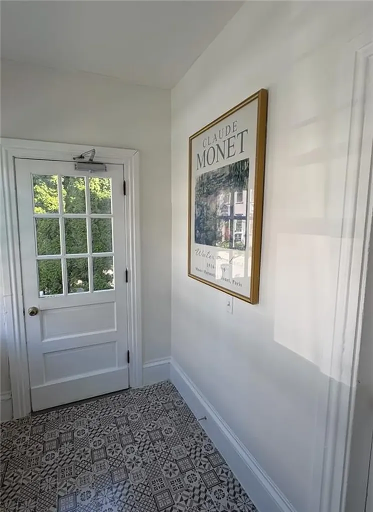 8 Bridge Street Newport RI 02840