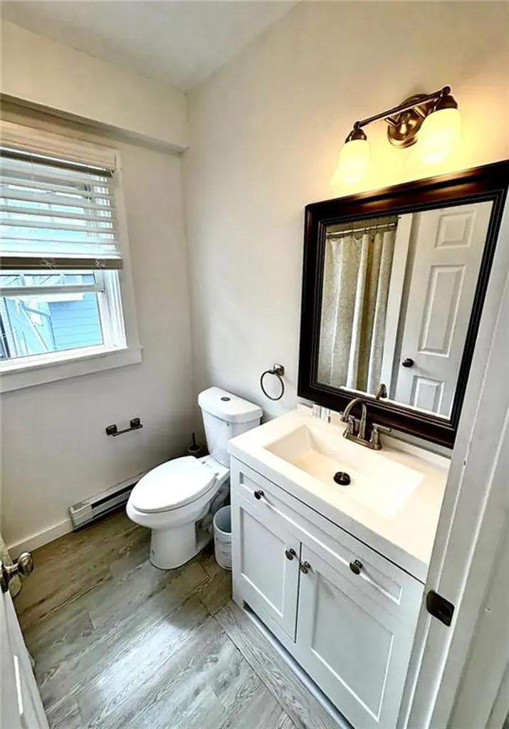 8 Bridge Street Newport RI 02840