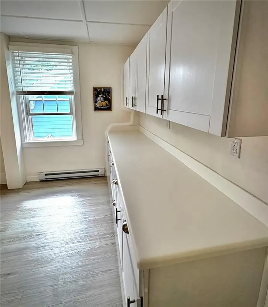 8 Bridge Street Newport RI 02840
