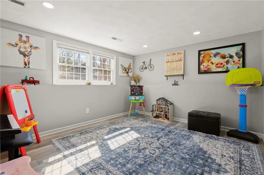 51 Cove Avenue Barrington RI 02806