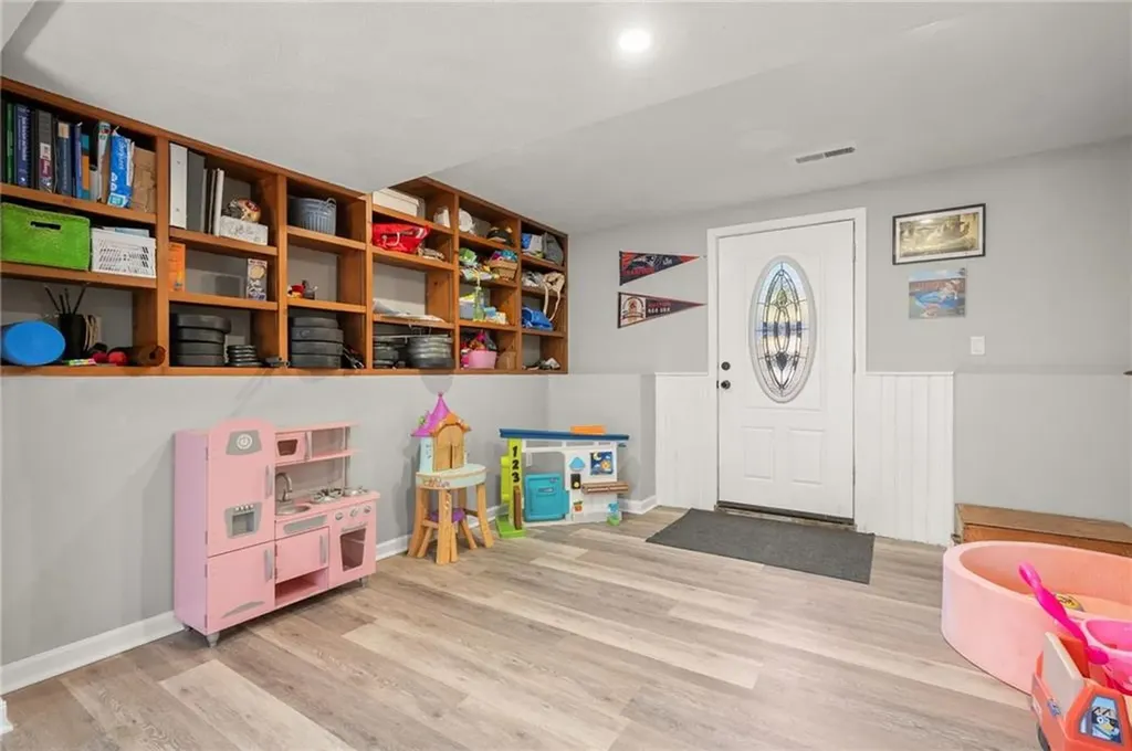 51 Cove Avenue Barrington RI 02806