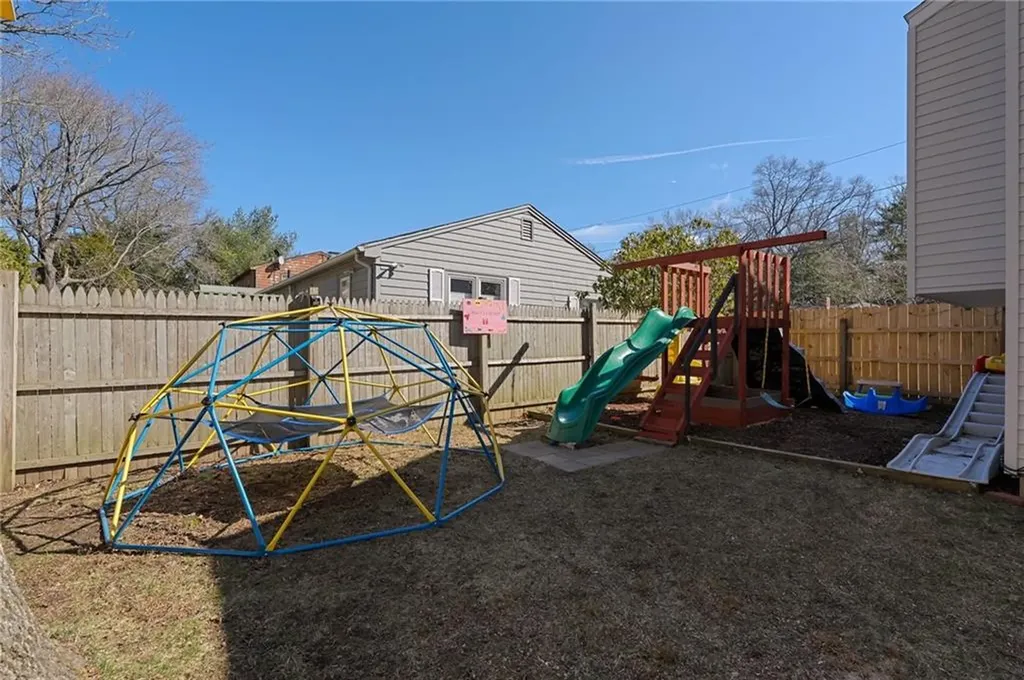 51 Cove Avenue Barrington RI 02806