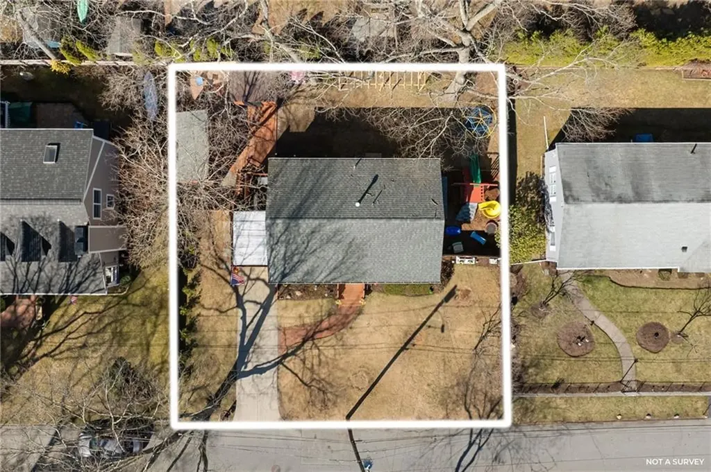 51 Cove Avenue Barrington RI 02806