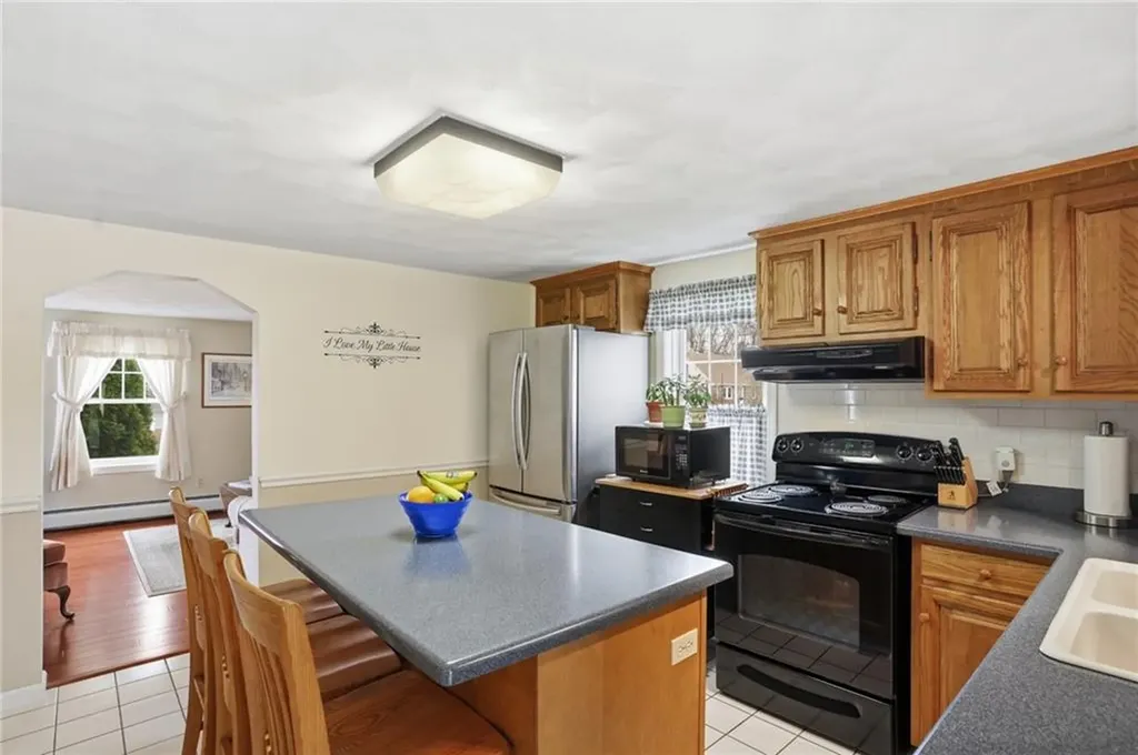 11 Tampa Street West Warwick RI 02893